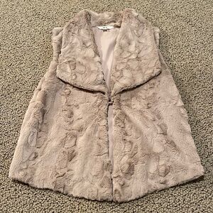 Jack Faux Fur Taupe Vest Size Small in Like New Condition